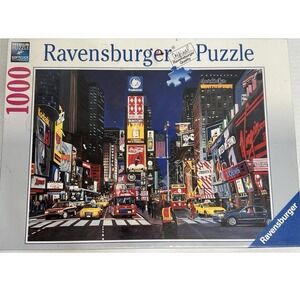 Ravensburger Puzzle 1000 Piece Premium Softclick Technology Times‎ Square